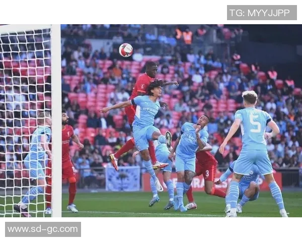 足总杯激战曼城与巴萨鏖战至平局点球大战成焦点引发转会热议